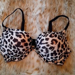 Victoria Secret or Like Bras